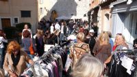 Grande braderie des commerçants. Du 26 au 29 octobre 2012 à Saint-Tropez. Var. 